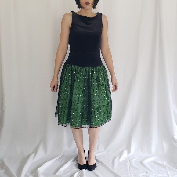 80s/90s‎ Black Velvet and Green Skirt Party Dress - Picture 1 of 4